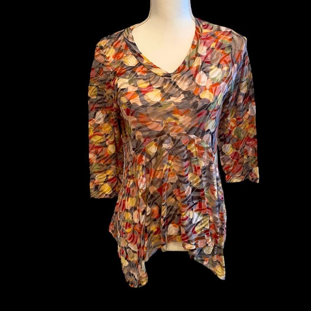 Cubism Long Sleeve Boho Top Handkerchief Hem Size Medium